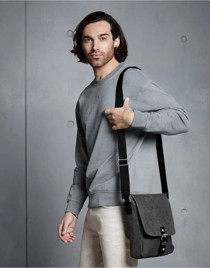 Quadra Vintage Canvas iPad and Tablet Reporter