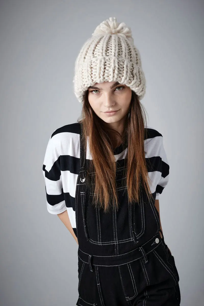 Beechfield Oversized Hand Knitted Beanie